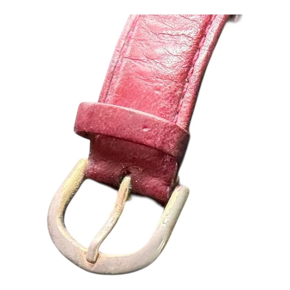 VTG Disney Store Pedre Aladdin Watch Gold Tone Maroon Leather Strap‎ Genie 90s
